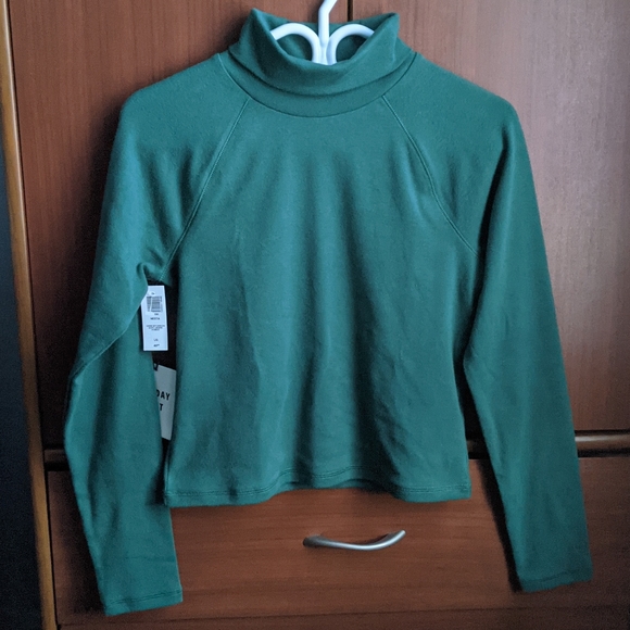 Aritzia Sunday Best Nesta turtleneck - Picture 1 of 5